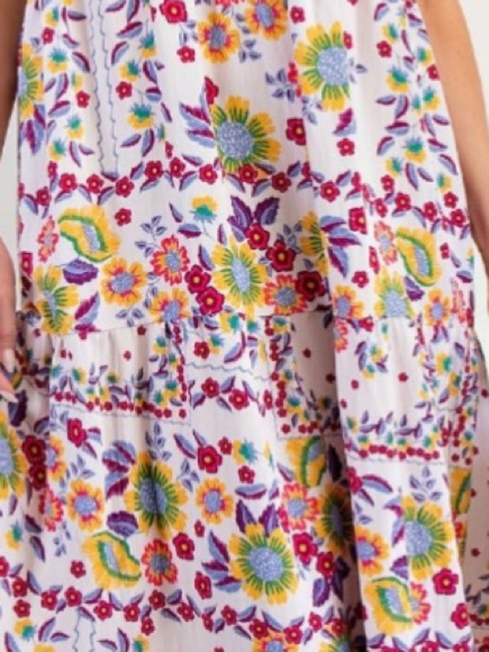 877 ❤️ EASEL PRINTED RAYON NYLON TIERED MAXI DRESS - Picture 4 of 4